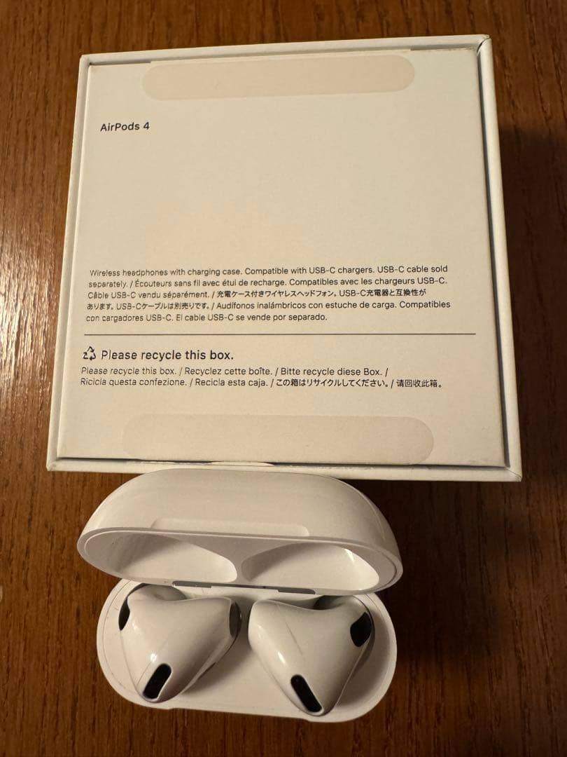 AirPods4 本体 充電ケース付き