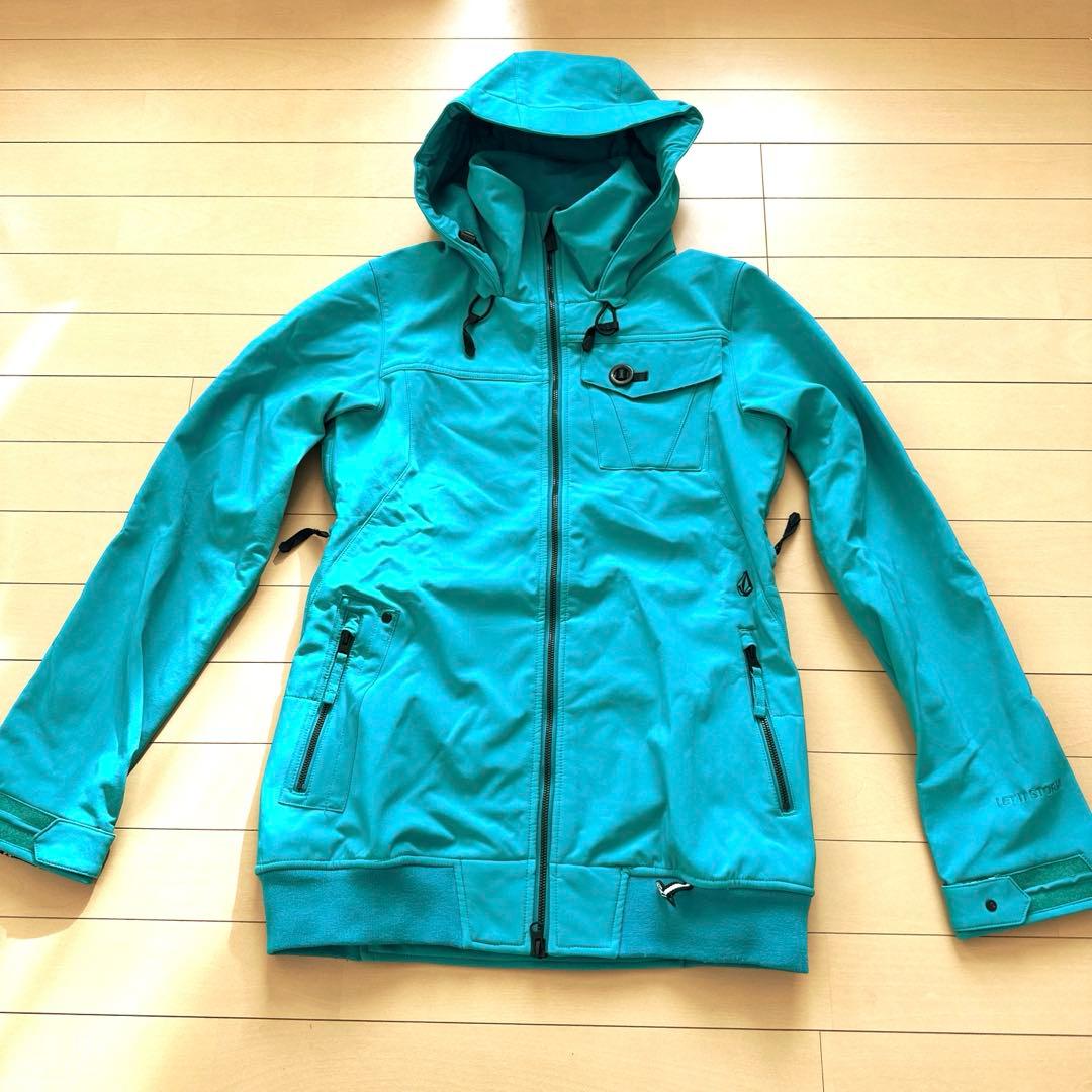 美品【VOLCOM】スノーボードウェア　上下セット　レディースＳ