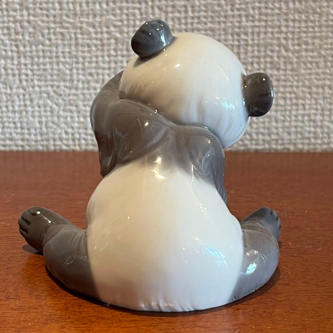 超美品　リヤドロ　パンダ　水色の花　フィギュリン　人形　陶器　置物　A オブジェ