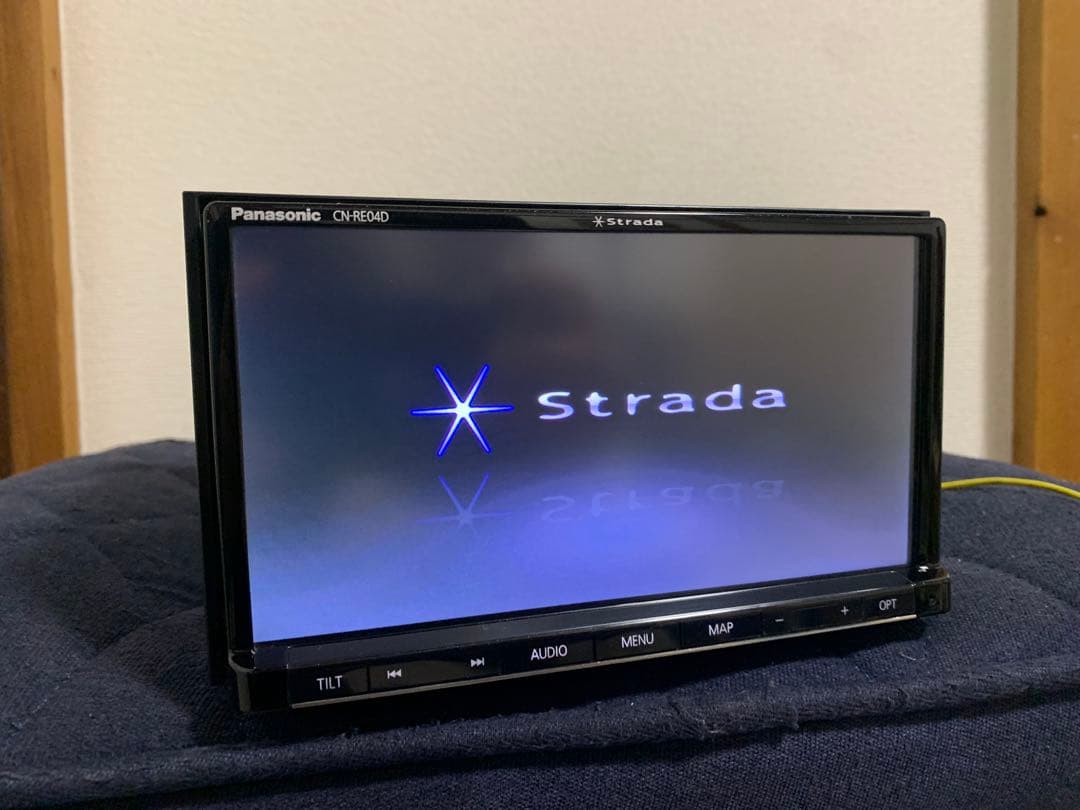 カーナビ Panasonic CN-RE04D