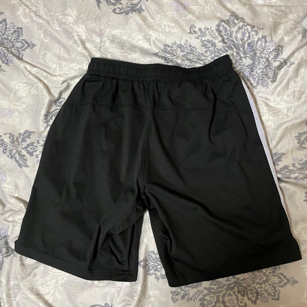 ヨネックス　バドミントンハーフパンツ