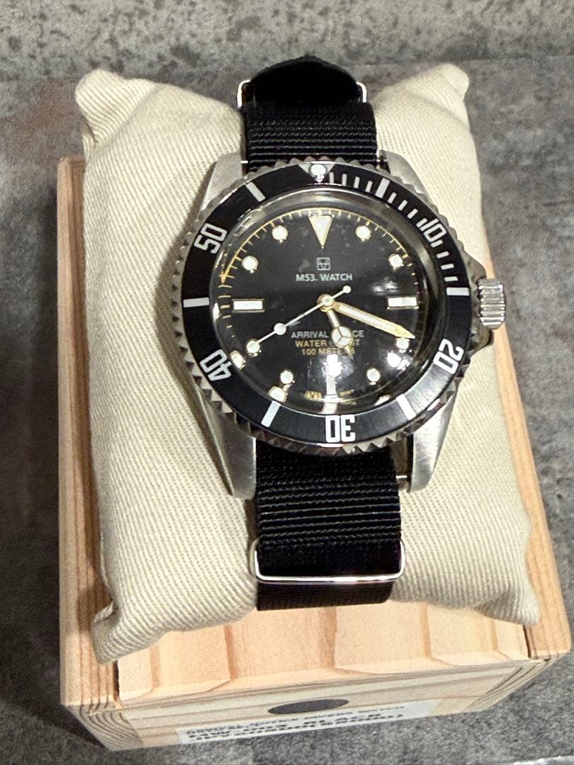 M53. ダイバーズウォッチ 40mmNATOベルト 替えベルト付き