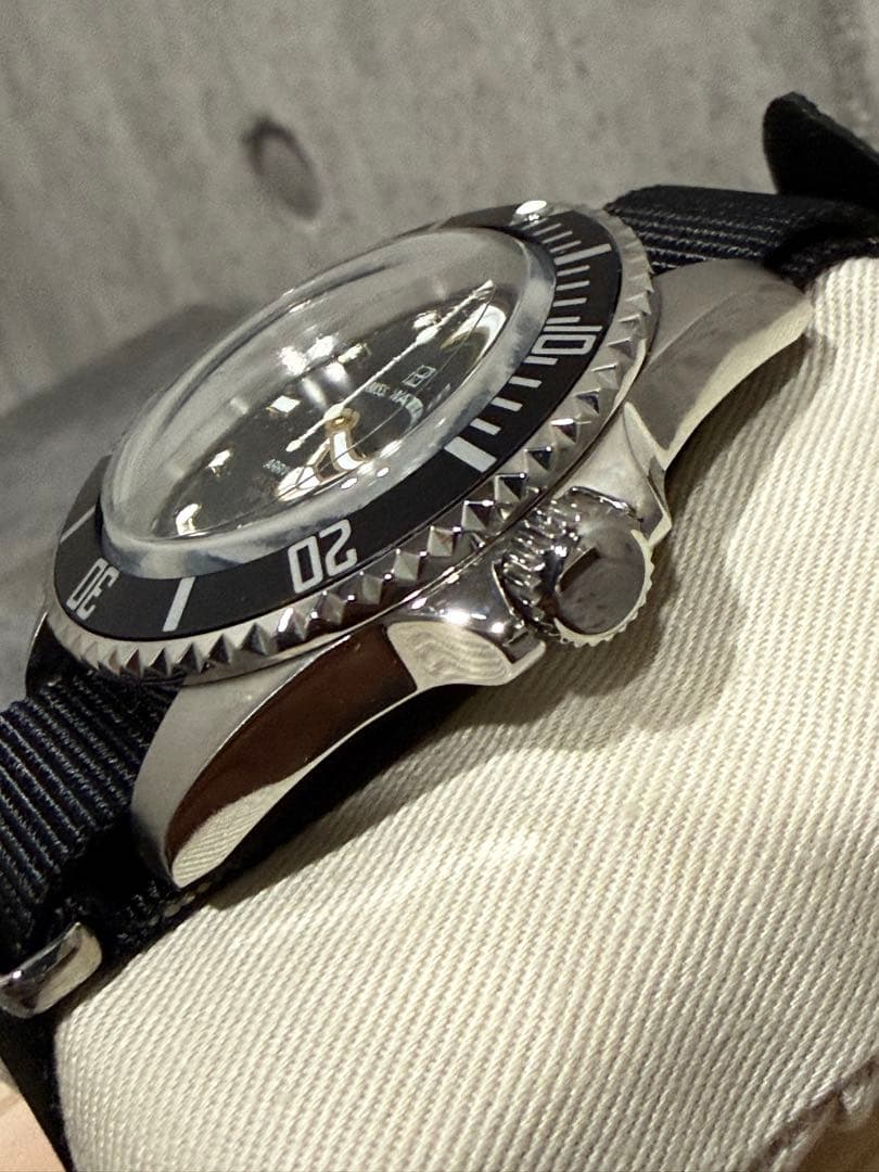 M53. ダイバーズウォッチ 40mmNATOベルト 替えベルト付き