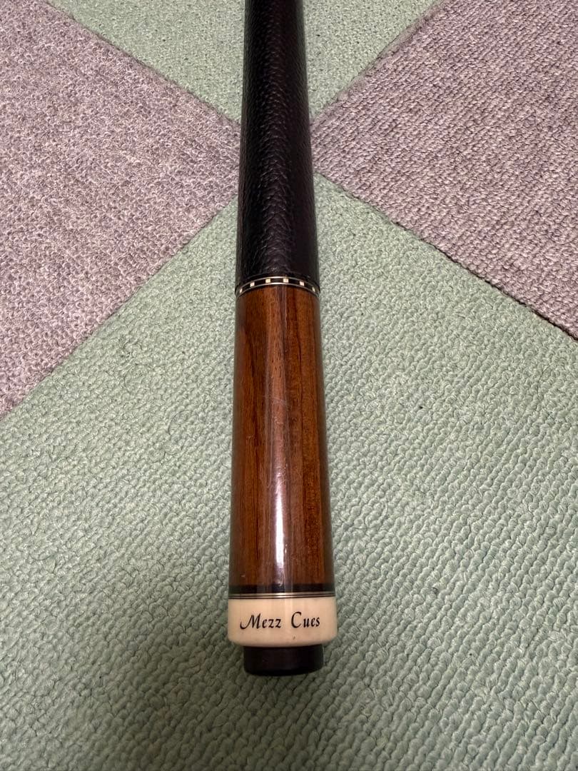 Mezz Cues ビリヤードキュー