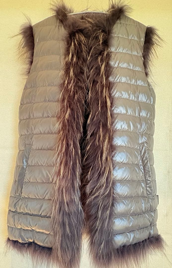 Moncler モンクレール　ファーベスト　リバーシブル1 ほぼ未使用品