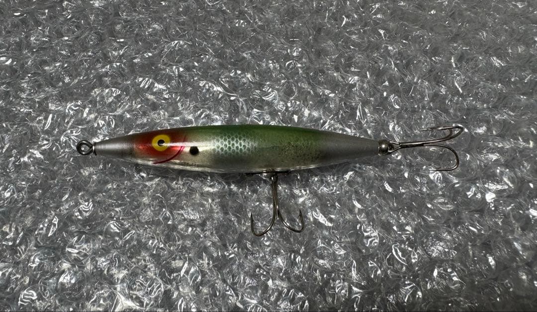 オールドヘドン　ダイイングクイーバー　レアカラー　イエローアイ　HEDDON