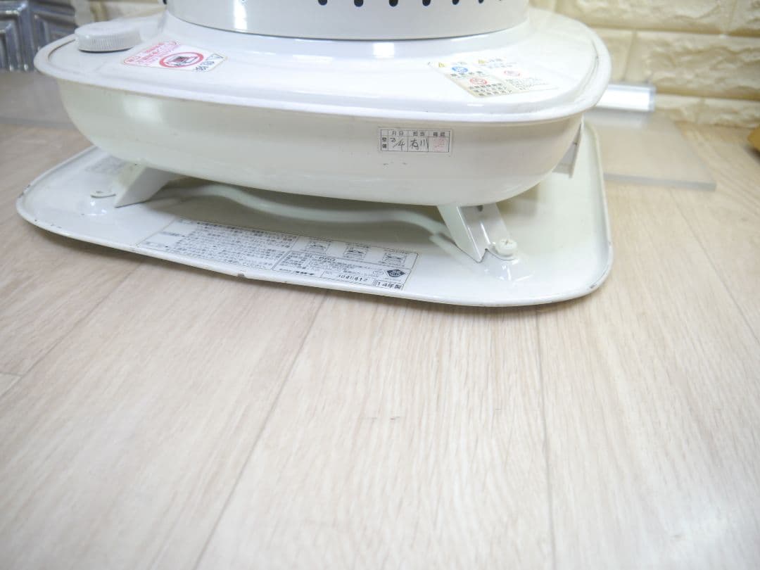 ◆極美品★２０１４年❤コロナ　ホワイト 石油ストーブ 安全ガード付き