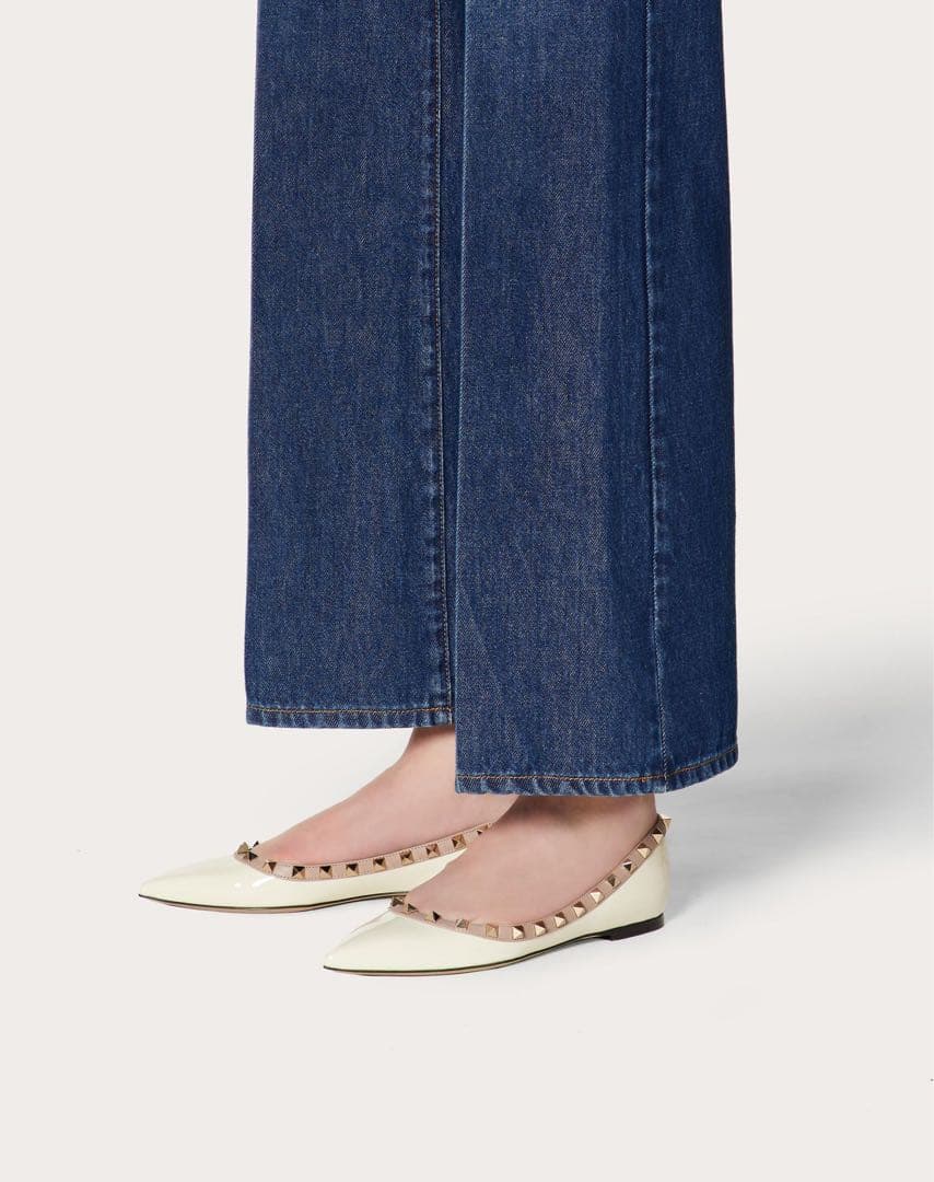 Valentino スタッズ付きフラットシューズ ホワイト