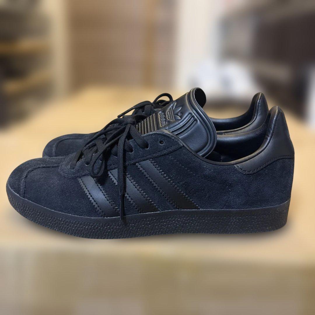 adidas トリプルブラック gazelle ガゼル 黒 25cm 値下げ⭕️