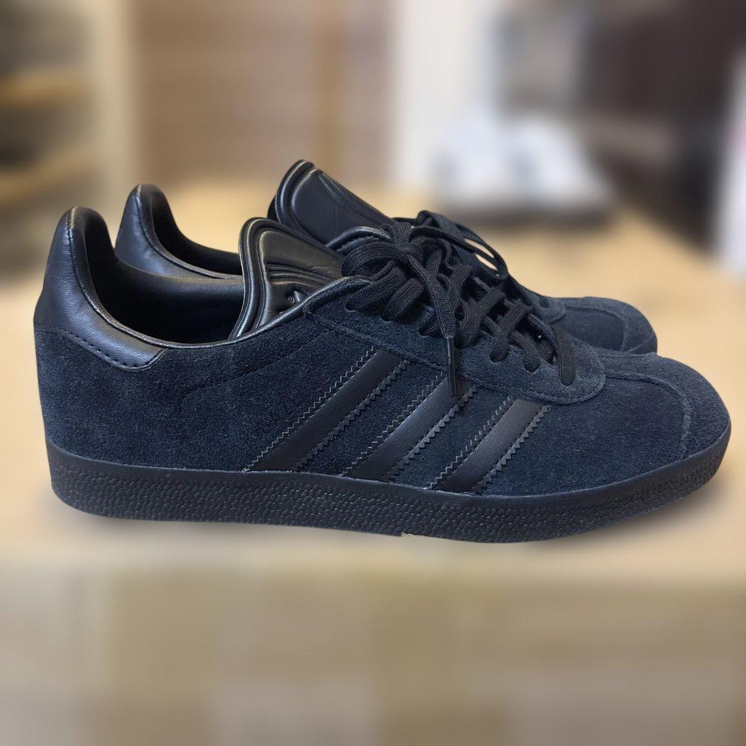 adidas トリプルブラック gazelle ガゼル 黒 25cm 値下げ⭕️