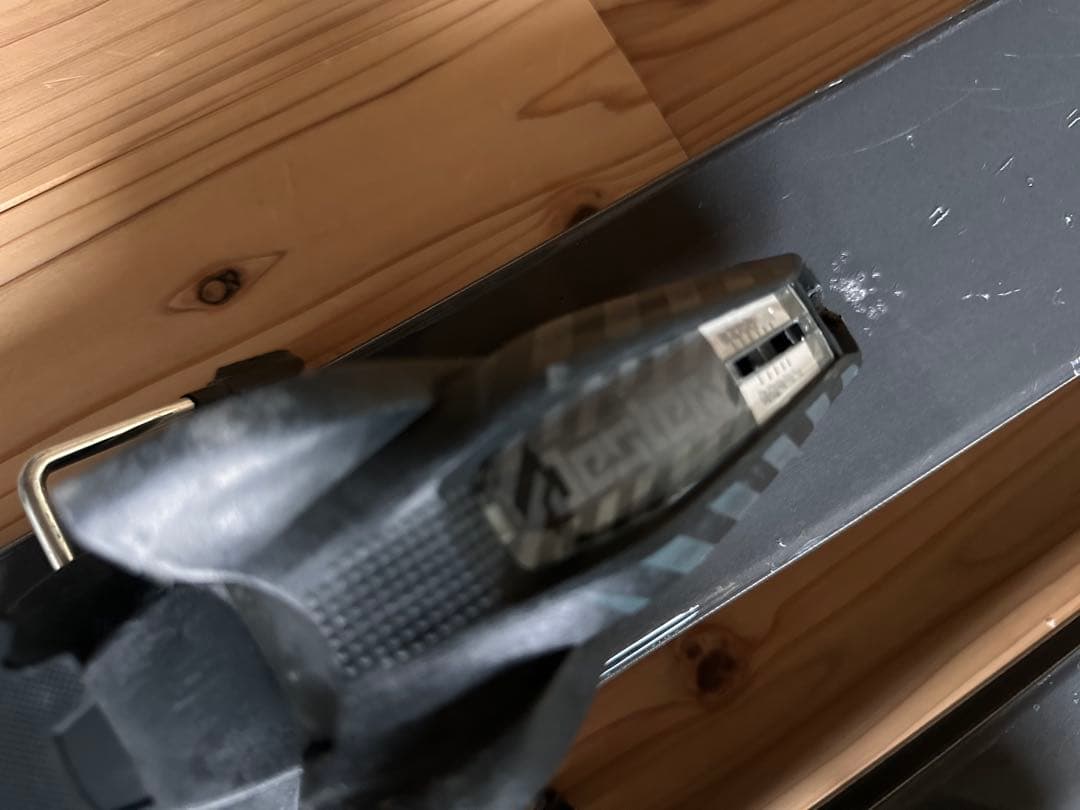 vector glide AVENTURA メタル185 Jester 16