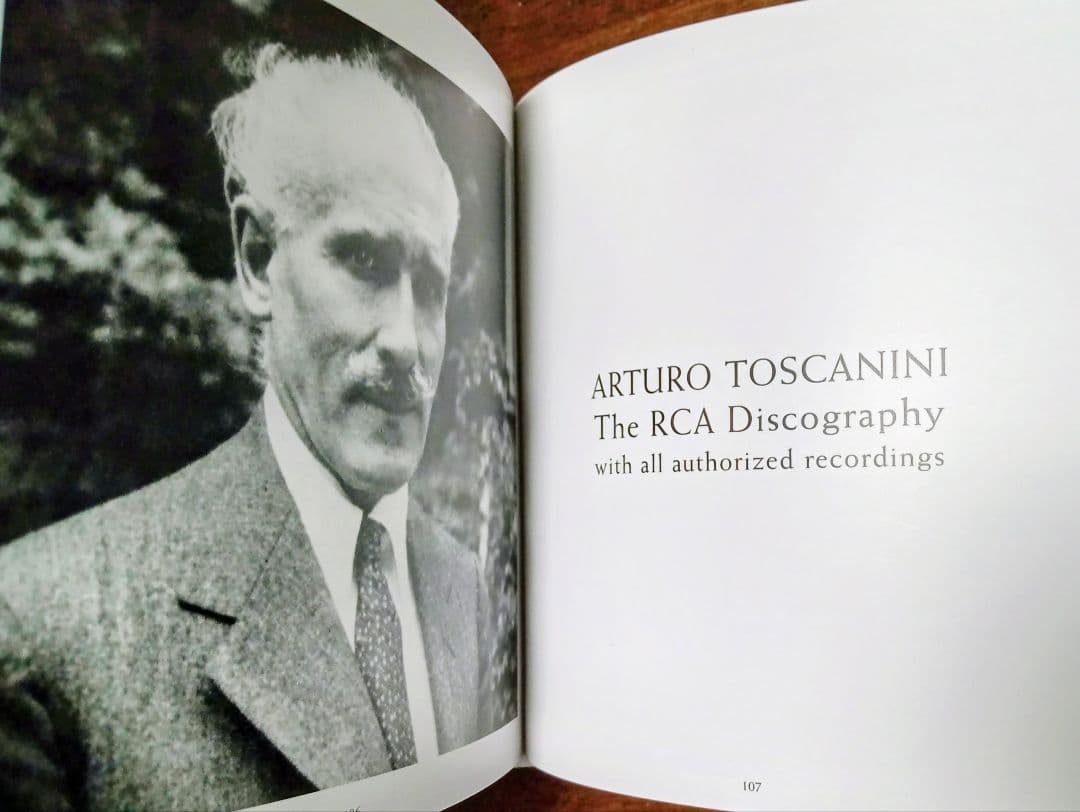 トスカニーニ∶RCA録音CD全集(函入り84CD+1DVD、欧文解説書)