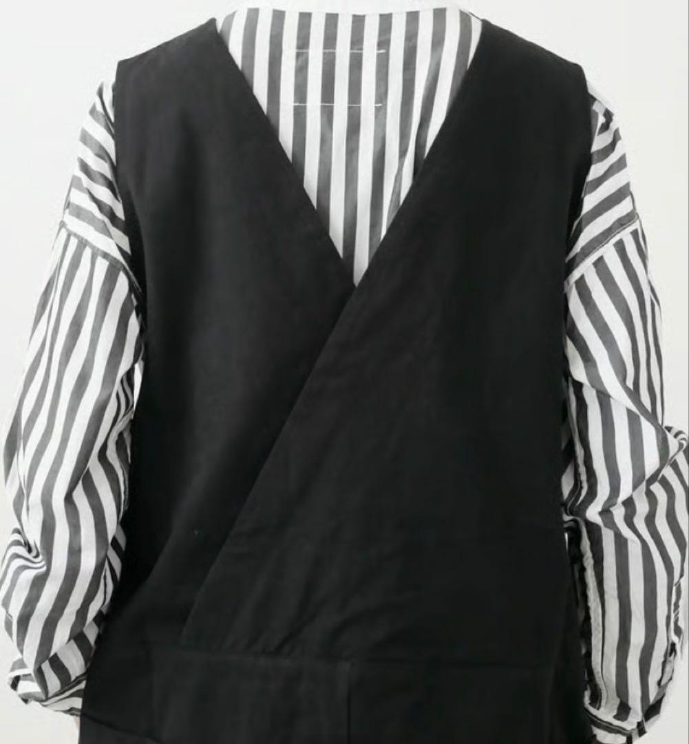 スースースー　サロペット