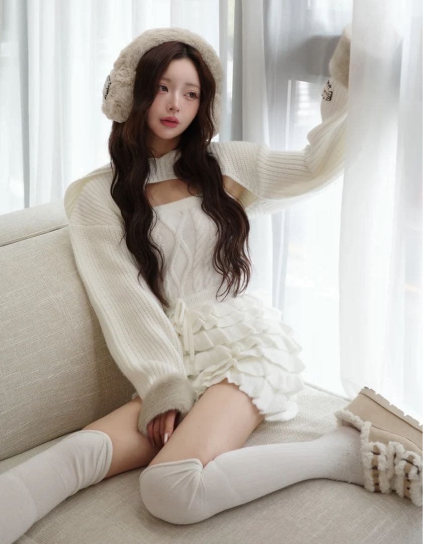 【最終値下げ】Darich フリルニットコンビネゾン FLサイズ