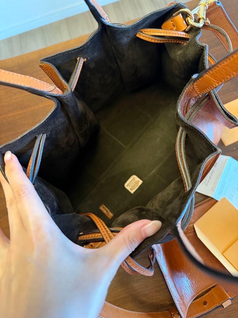 トッズ　ショルダーバック