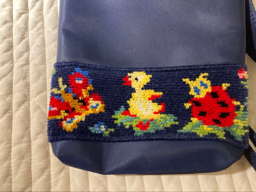 学校フェイラー　ハイジ　スマホショルダー