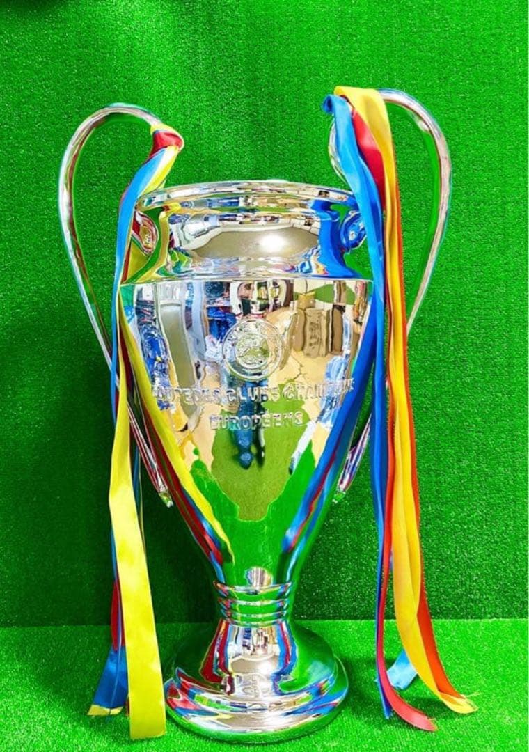 UEFAチャンピオンズリーグトロフィー