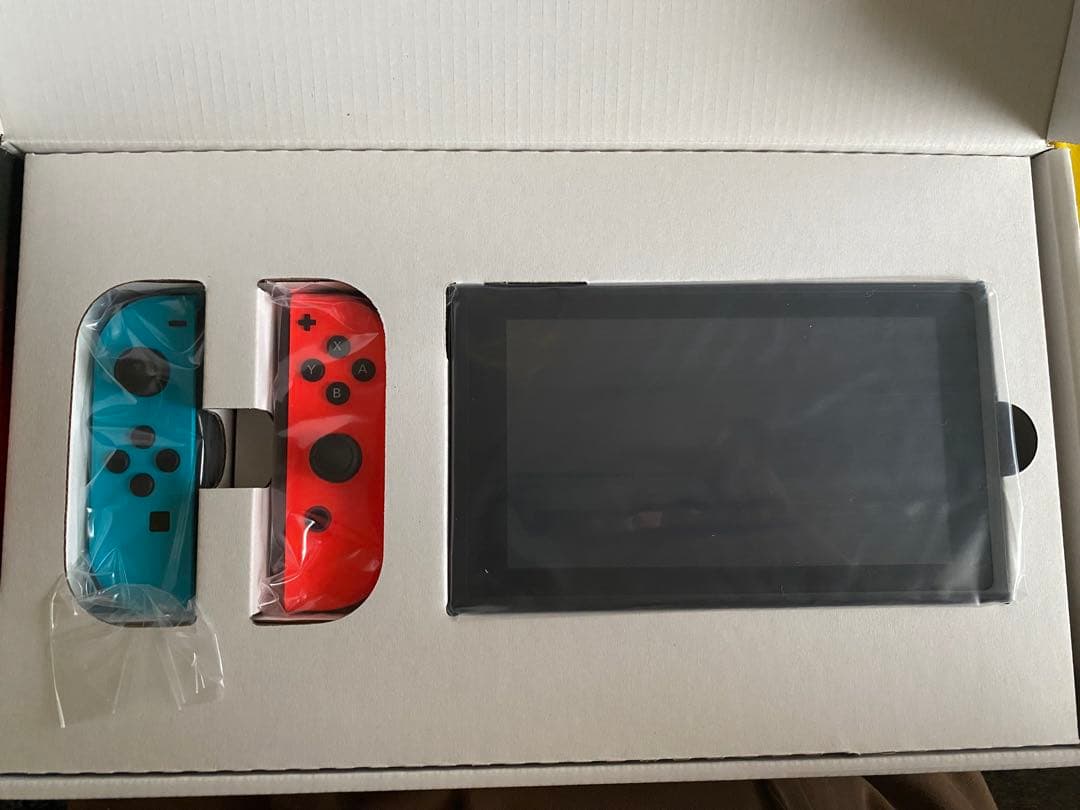 クオン　Nintendo Switch 初期型　新品未使用