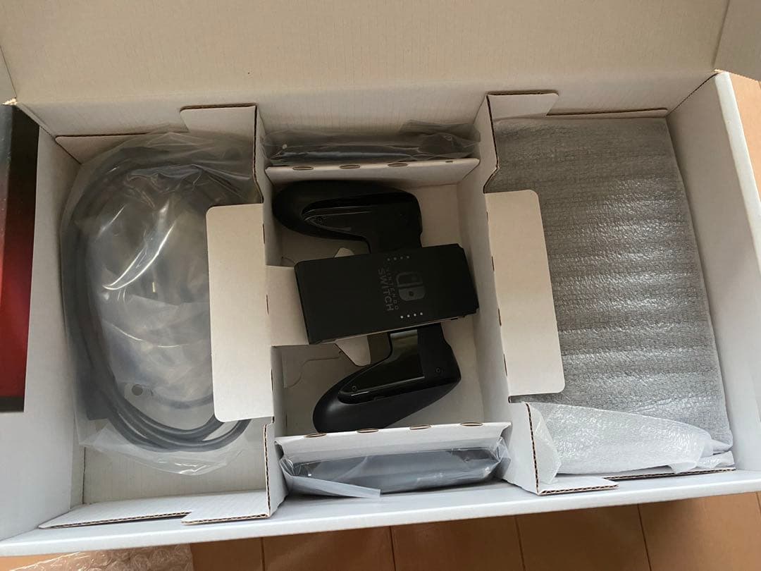 クオン　Nintendo Switch 初期型　新品未使用