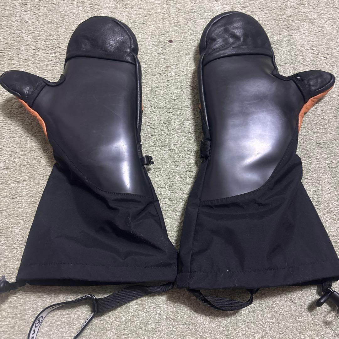 VICROY ミトングローブ 黒/茶色