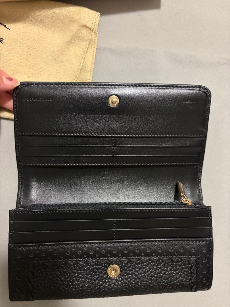 箱，保存袋付き！バーバリー 長財布 ブラック レザー BURBERRY