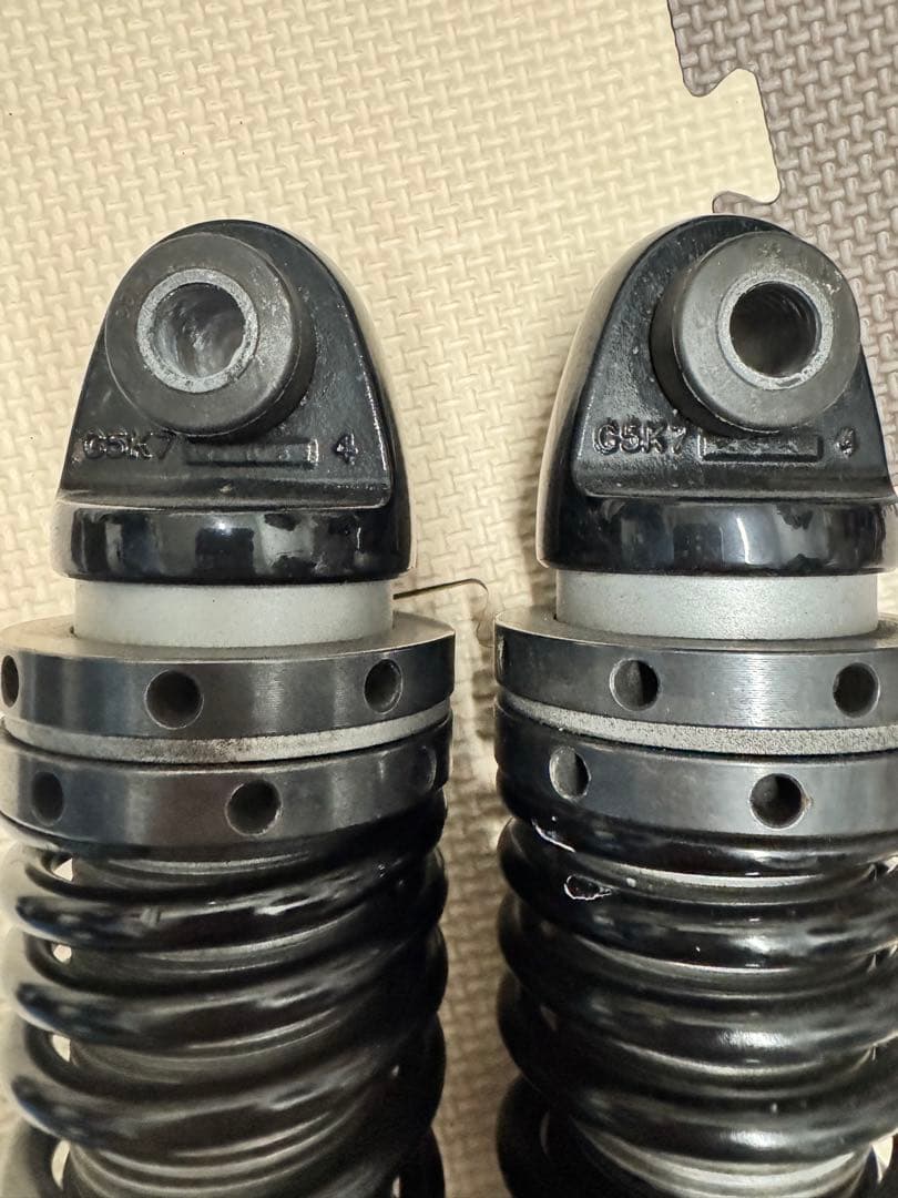 ハーレー　スポーツスター　リアサスペンション　純正　訳あり品