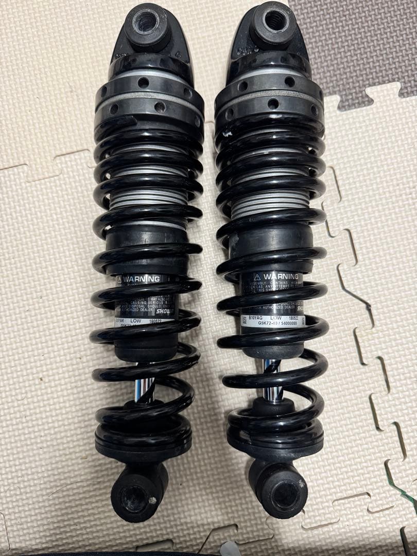 ハーレー　スポーツスター　リアサスペンション　純正　訳あり品