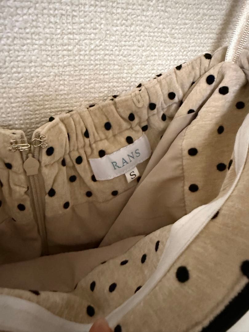 新品 未着用 RANS キャバ ドレス ベージュ ドット柄 フレア ミニ S