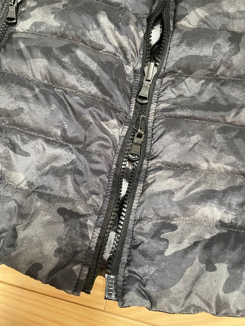 タトラス TATRAS 黒&カモフラ 迷彩 リバーシブル ダウンベスト 1