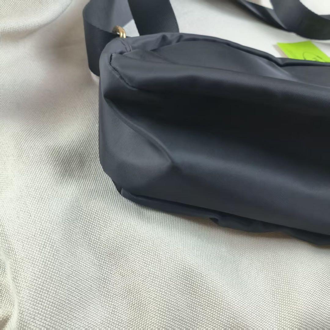 新品 ノベルティ ブラック ショルダーバッグ 非売品Z1