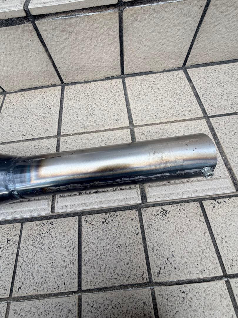 ライブディオ　横型エンジン　マフラー