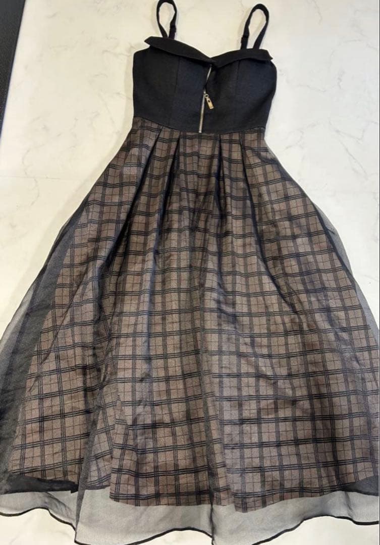 ローブドフルール　ボリュームチェックフレアドレス