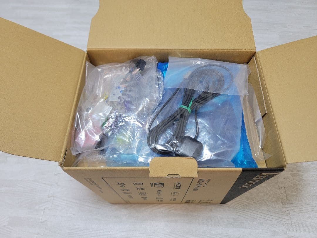 KENWOOD MDV-M910HDL 10.1型　AVナビゲーションシステム