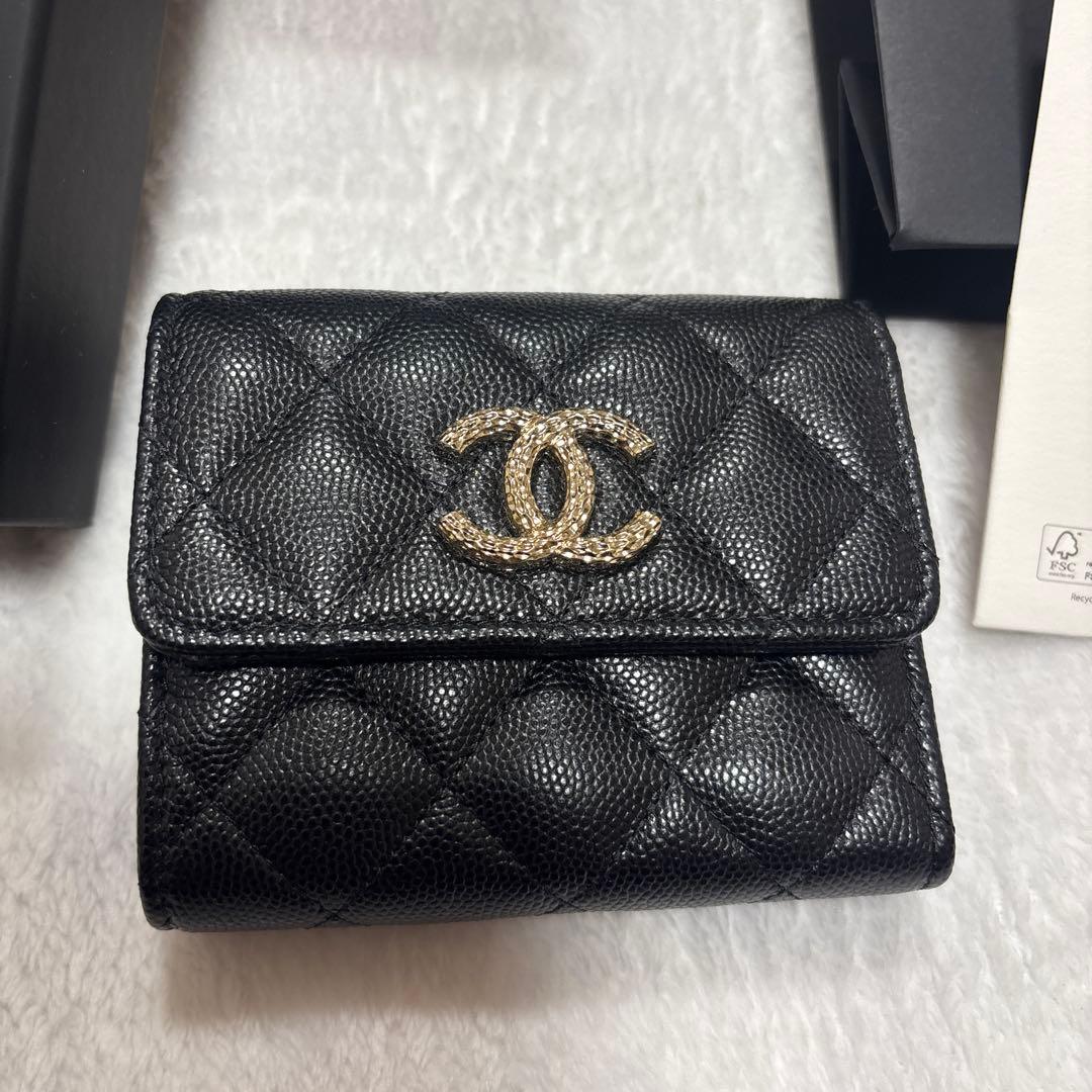 CHANEL 三つ折り財布 マトラッセ コンパクトウォレット