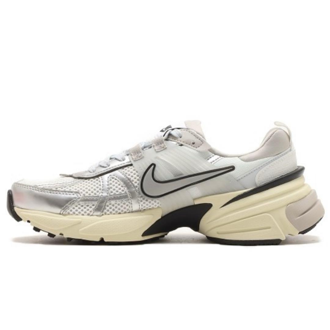 NIKE W V2K RUN 24 新品
