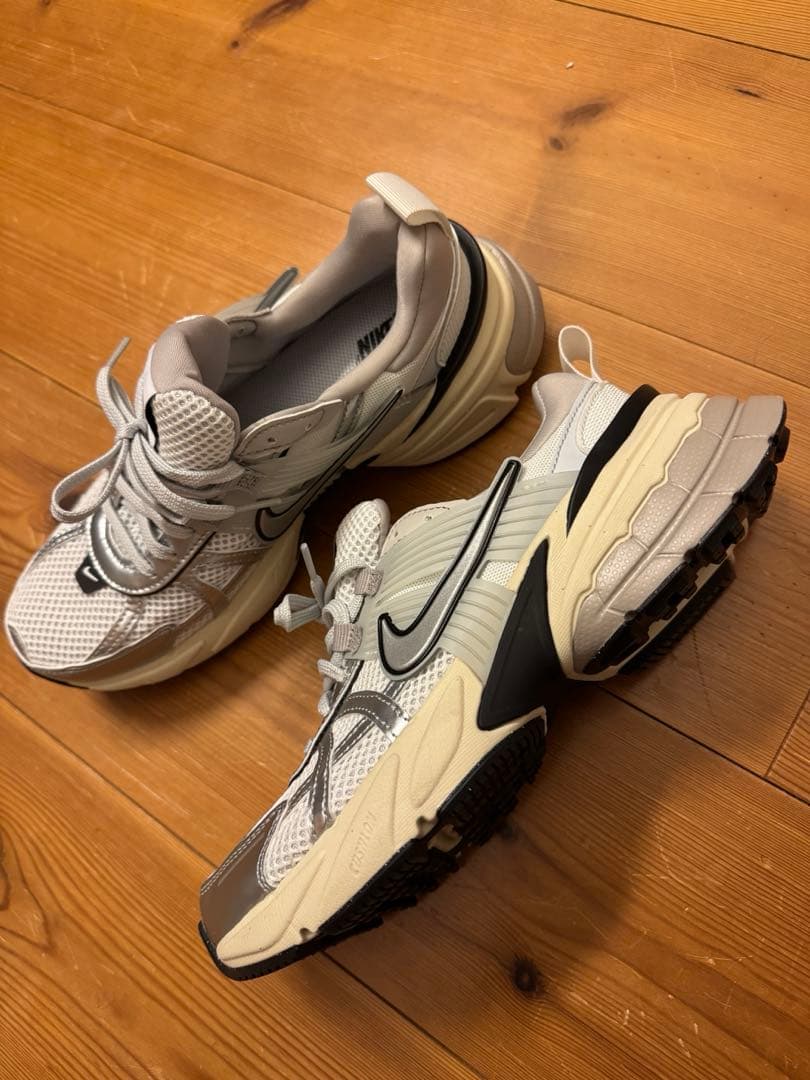 NIKE W V2K RUN 24 新品