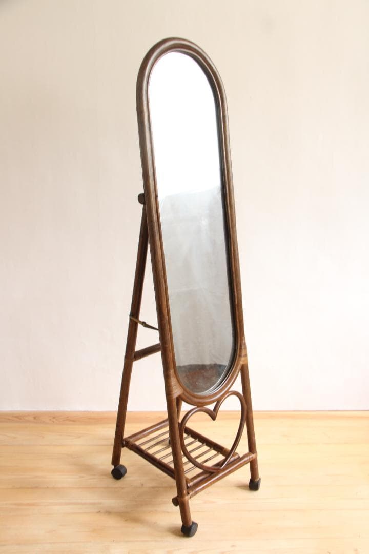 全身鏡　姿見　スタンドミラー　鏡　ラタン　籐製　ハート　レトロ家具　ビンテージ