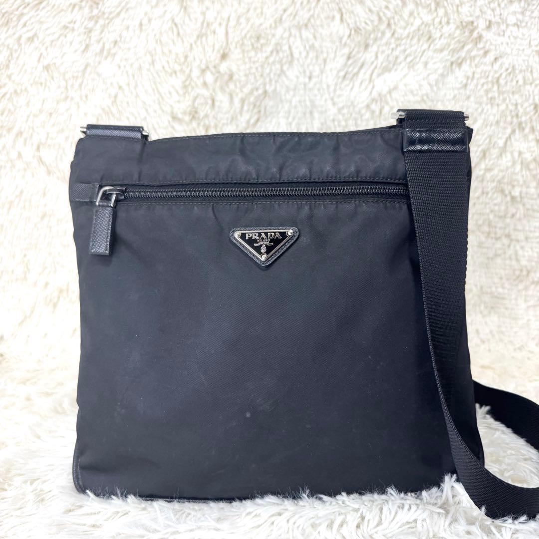 プラダ VA0563 ショルダーバッグ サコッシュ 三角ロゴ ナイロン 黒