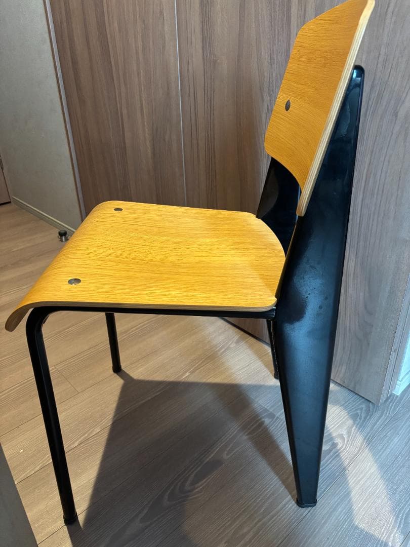 ジャン・プルーヴェ 《vitra》スタンダードチェア ブラック