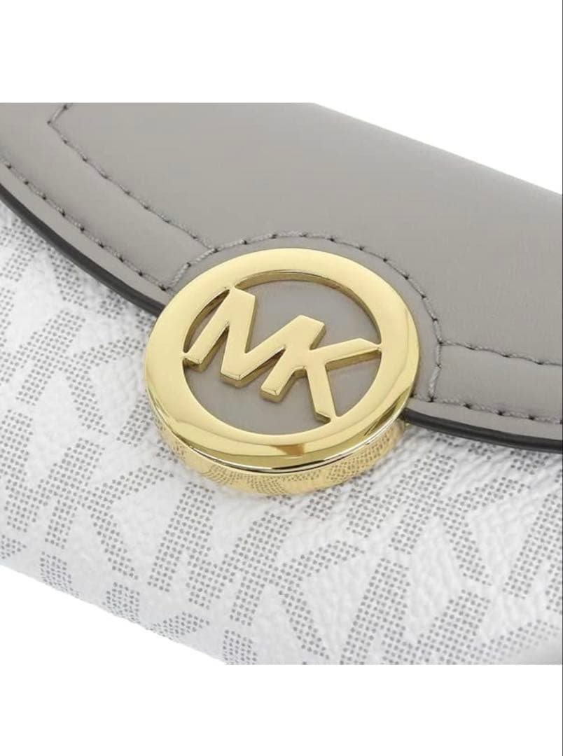 【新品】MICHEAL KORS キーケース　BRIGHT WHITE