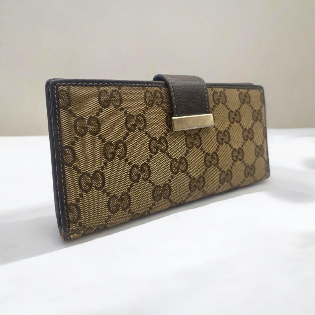 GUCCI GGキャンバス 長財布 ブラウン レザー 金具付き 定番人気