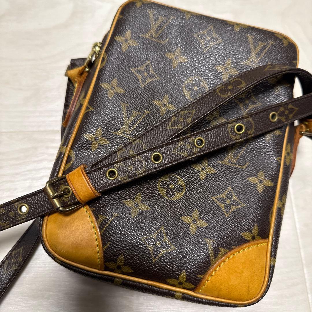 ルイヴィトン　ダヌーブ　ショルダーバッグ