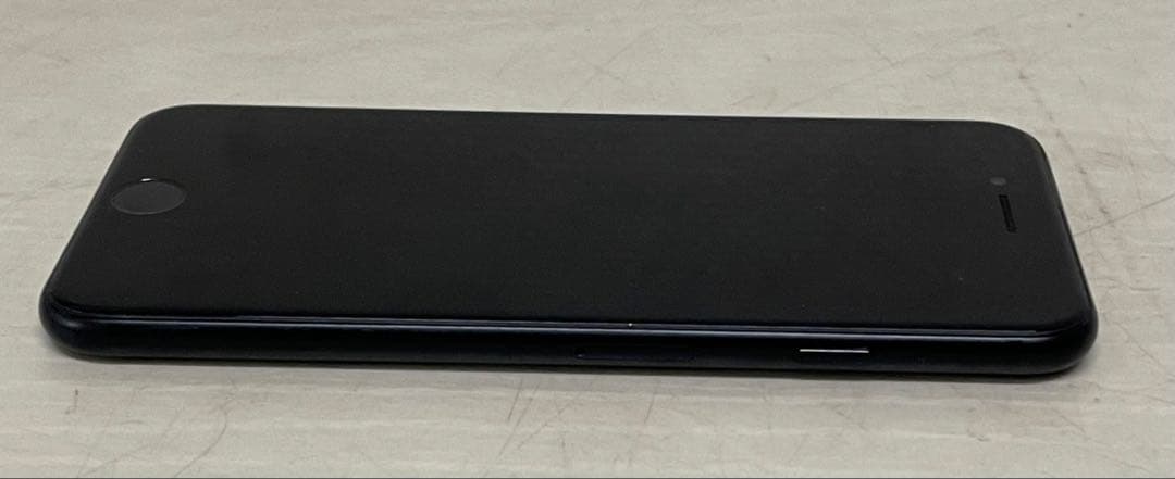 Apple iPhoneSE 128GB (第2世代) MHGT3J/A