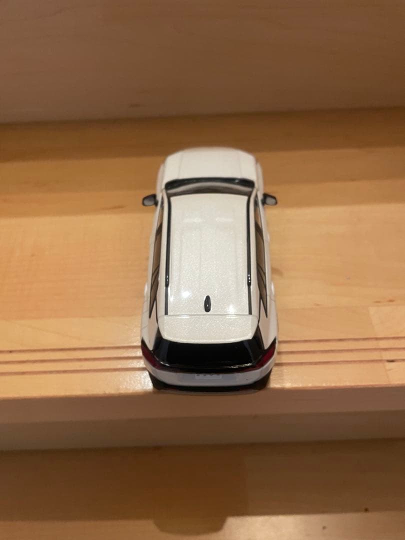 トヨタ新型RAV4カラーサンプル