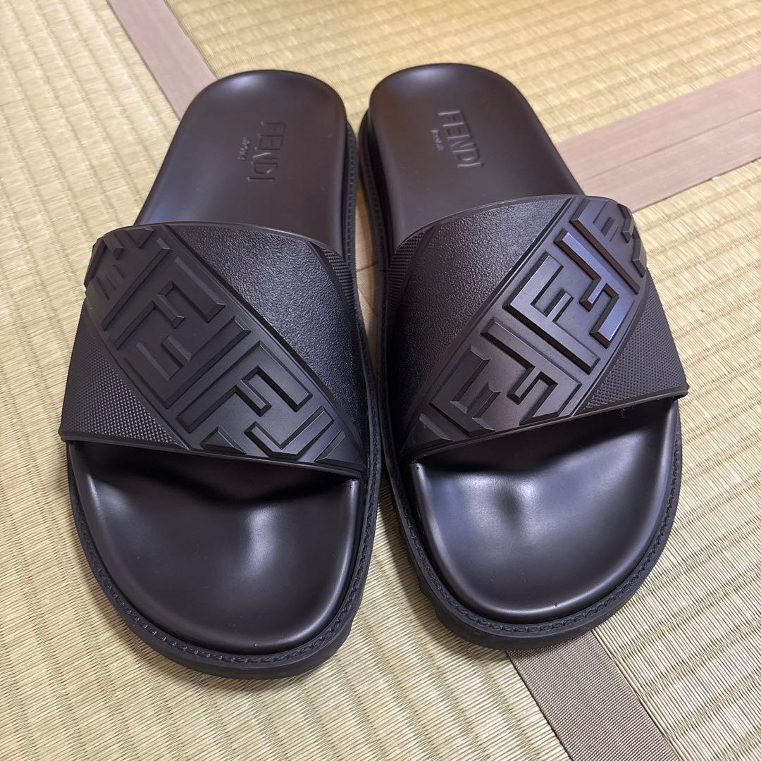 フェンディ　FENDI メンズ　サンダル