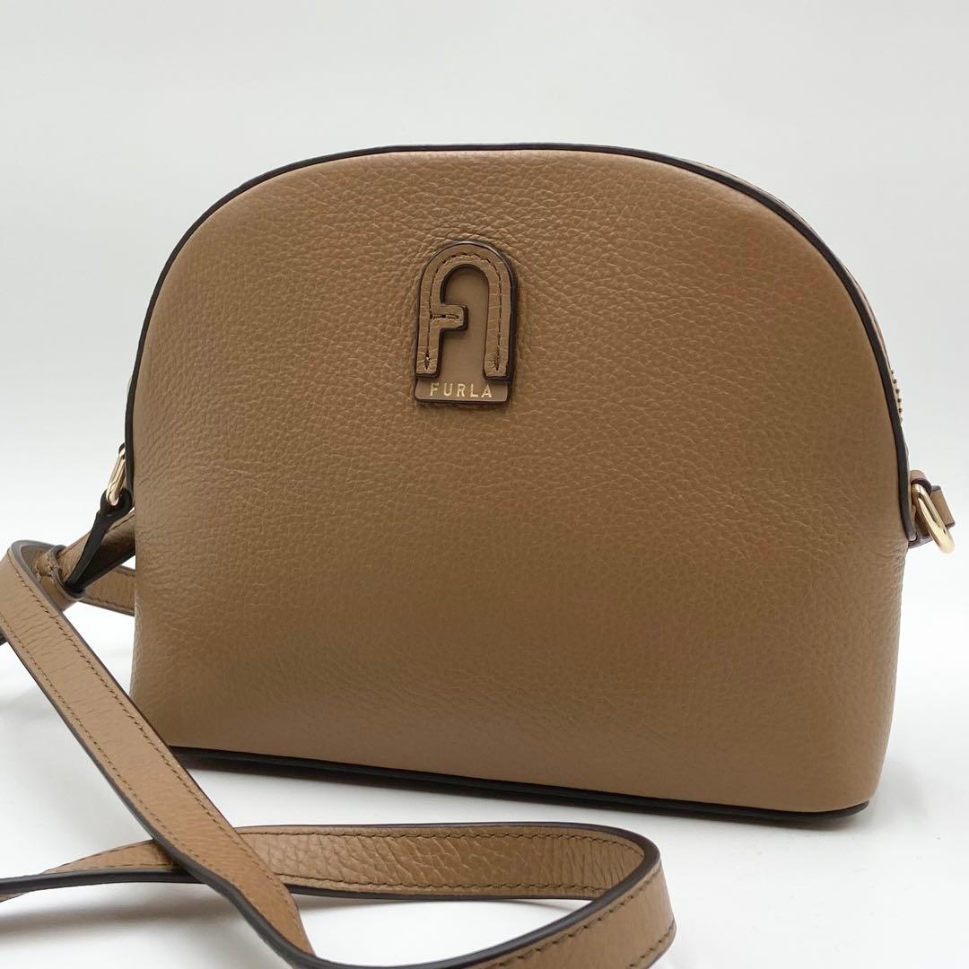 未使用級 フルラ アテナ ショルダーバッグ アーチ レザー ブラウン
