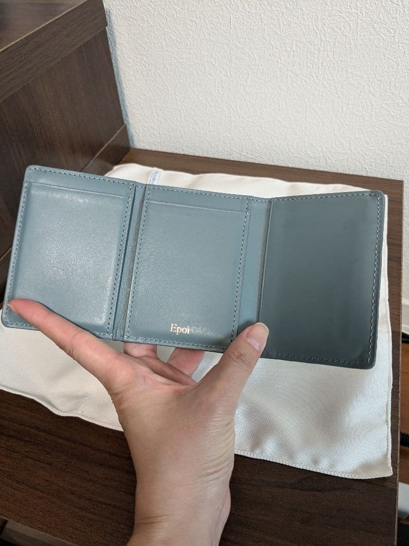 【美品】エポイ　財布　リツビー　グレースカイ　三つ折り
