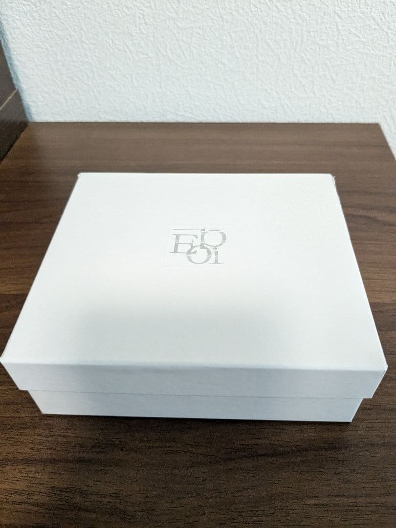 【美品】エポイ　財布　リツビー　グレースカイ　三つ折り