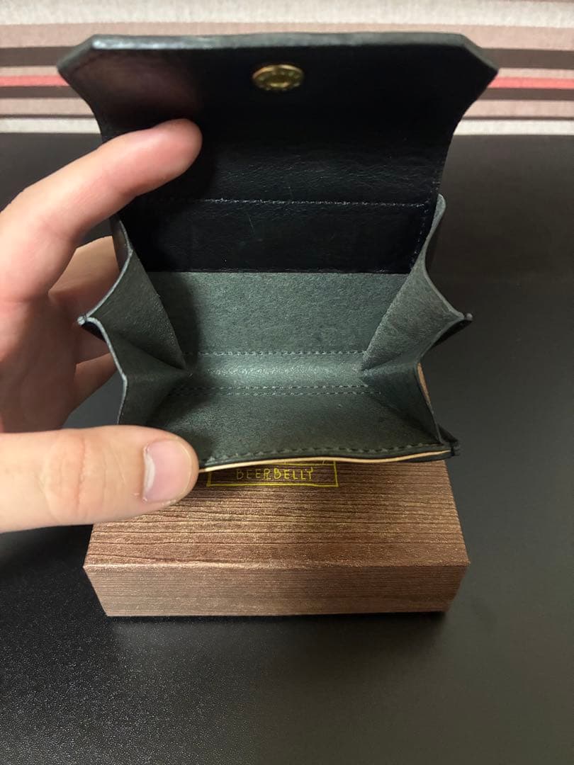 ビアベリー　ハッチバック　財布