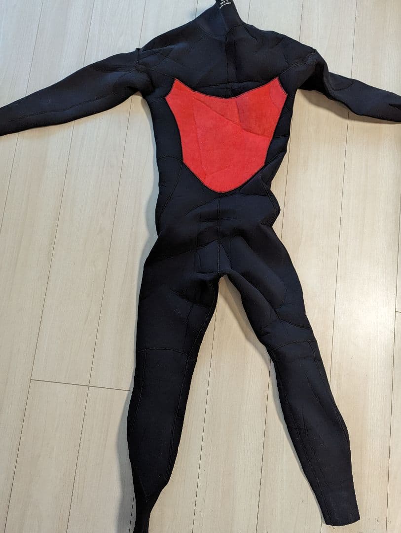 THREE WEATHER セミドライ　ウェットスーツ